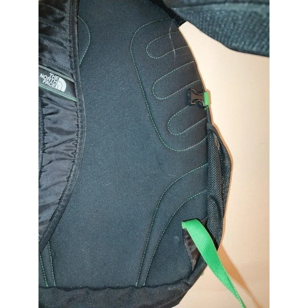 Adults The North Face Wasatch Hiking Climbing Black & Green Backpack